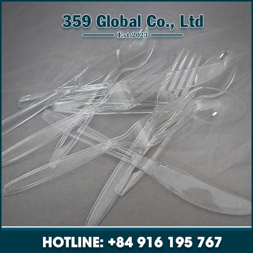 Plastic cutlery set